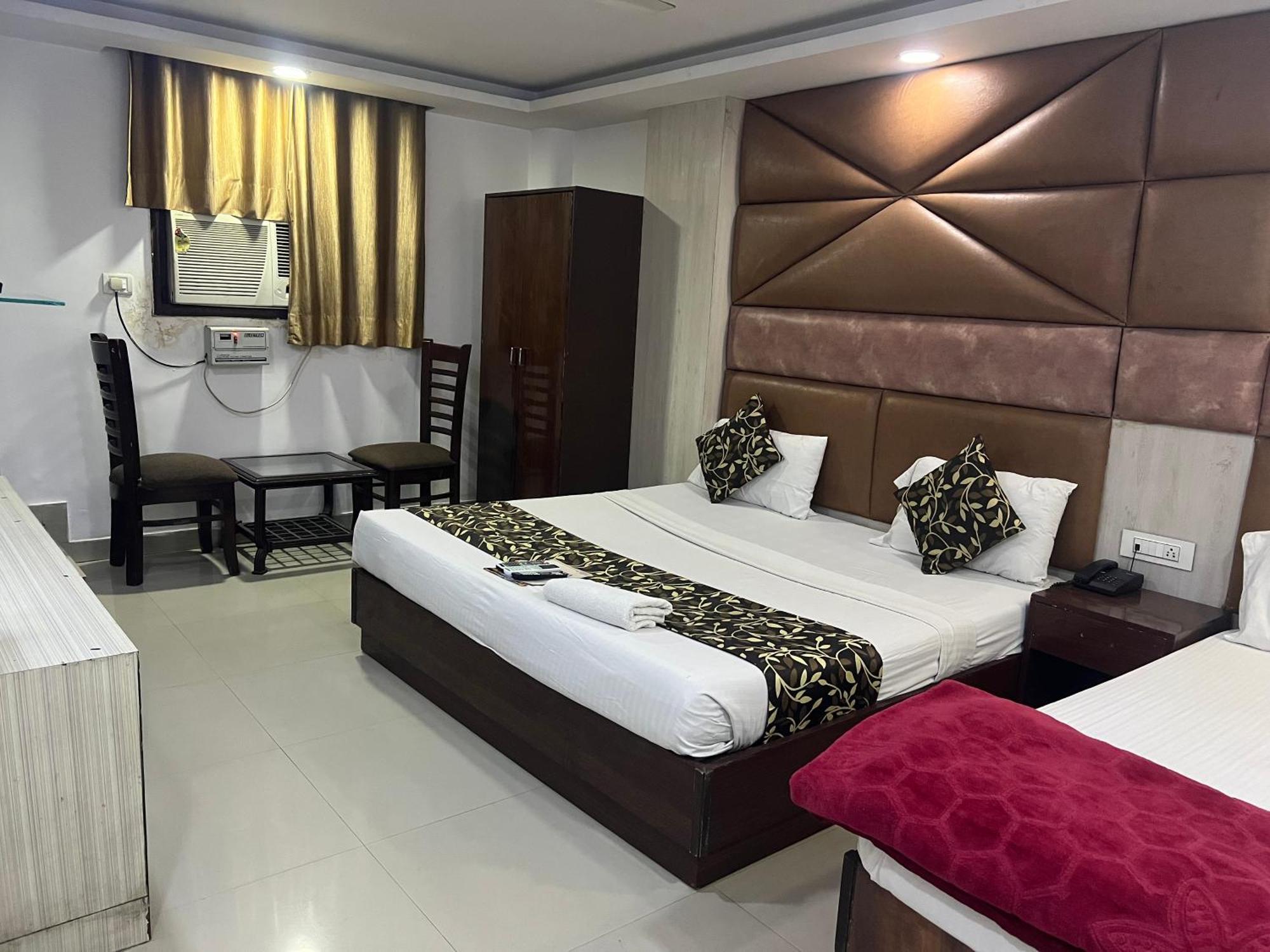 Hotel Le Mount Plaza Near Igi Airport Delhi New Delhi Bagian luar foto